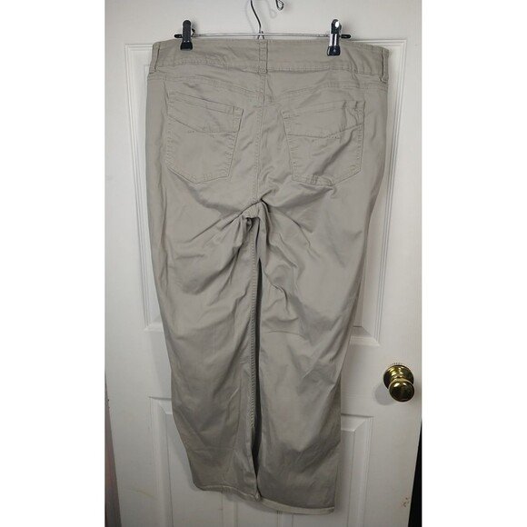 Lee Riders Woman 18P Brown Khaki Mid Rise 5 Pocket Pants Straight Leg - Picture 12 of 12